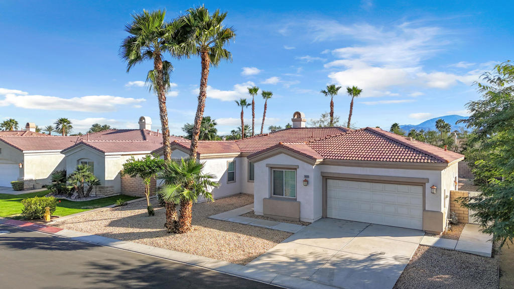 79859 Amora Drive Property Photo 1