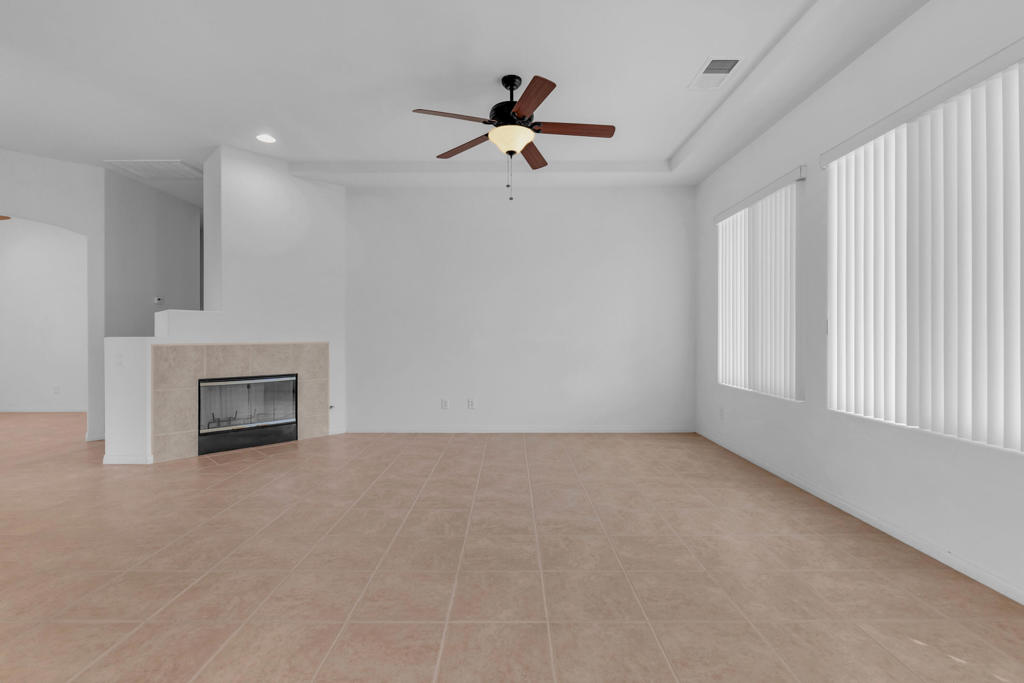 79859 Amora Drive Property Photo 4