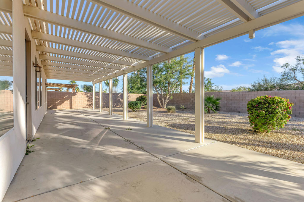 79859 Amora Drive Property Photo 6