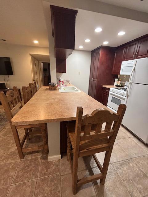 48266 Garbo Drive Property Photo 5