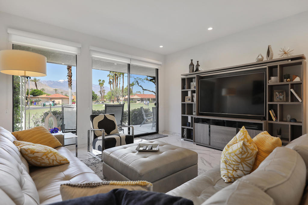 88 La Ronda Drive Property Photo 1