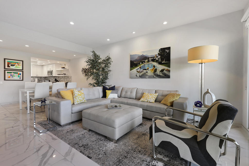 88 La Ronda Drive Property Photo 3