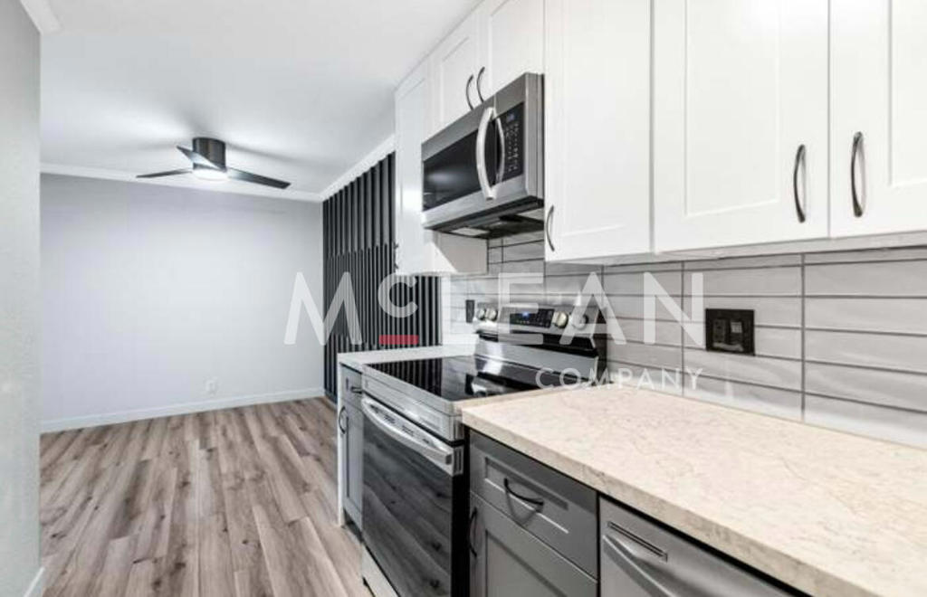 2809 N Los Felices Circle E 212 Property Photo 5