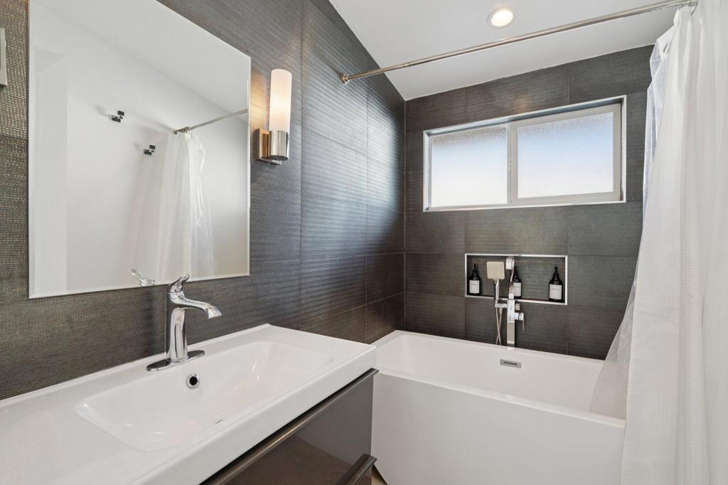 3530 N Eastgate Property Photo 25