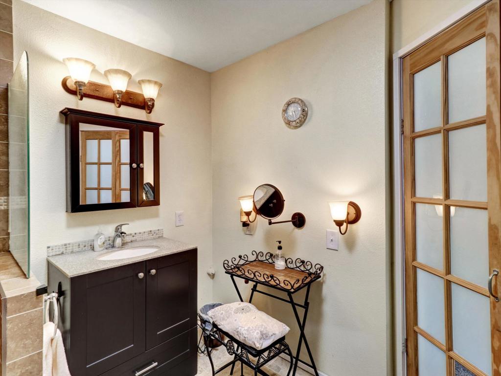 49305 California 74 139 Property Photo 49