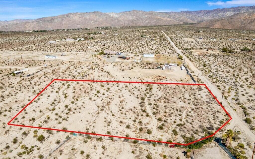 1 Rudderow Lane Property Photo 3