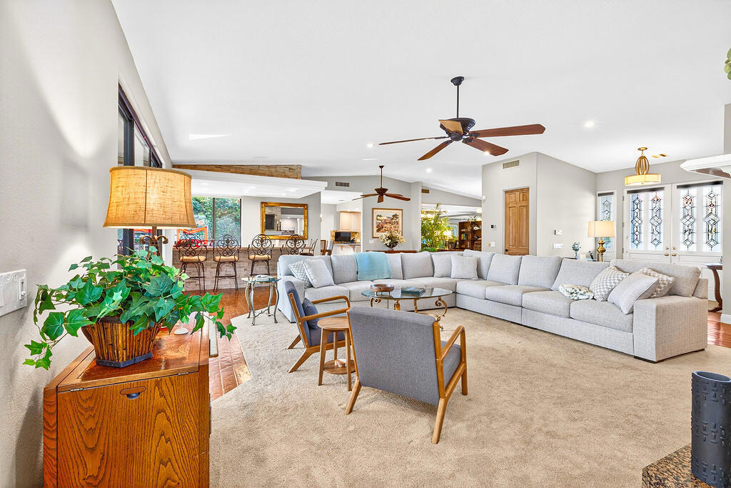 79122 Starlight Lane Property Photo 4