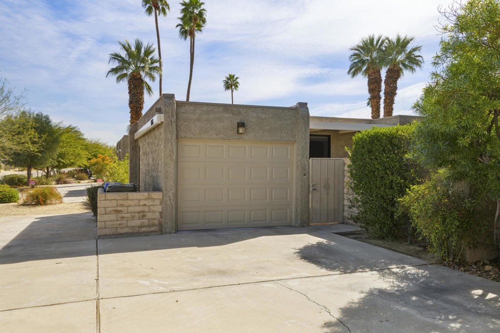 1715 E El Alameda Property Photo 28