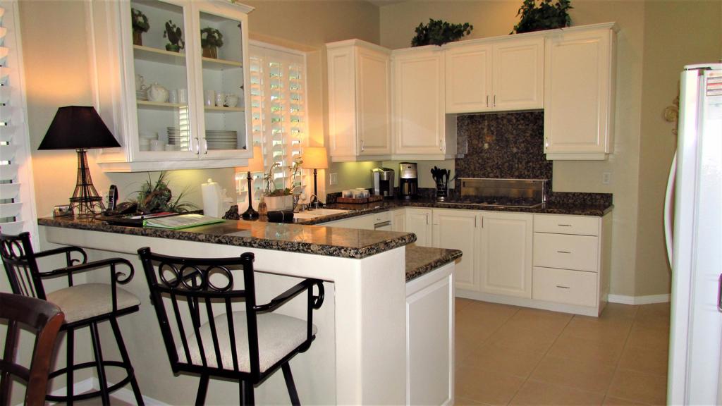 34 Paris Way Property Photo 11