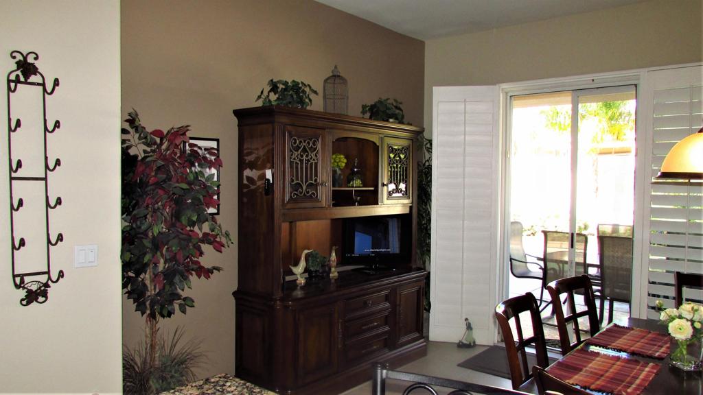 34 Paris Way Property Photo 12