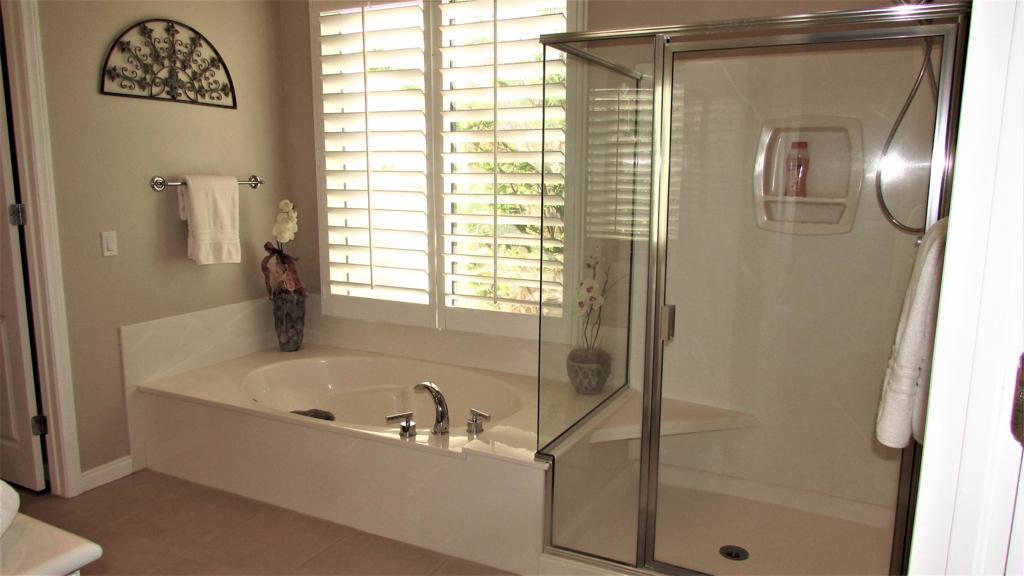 34 Paris Way Property Photo 17