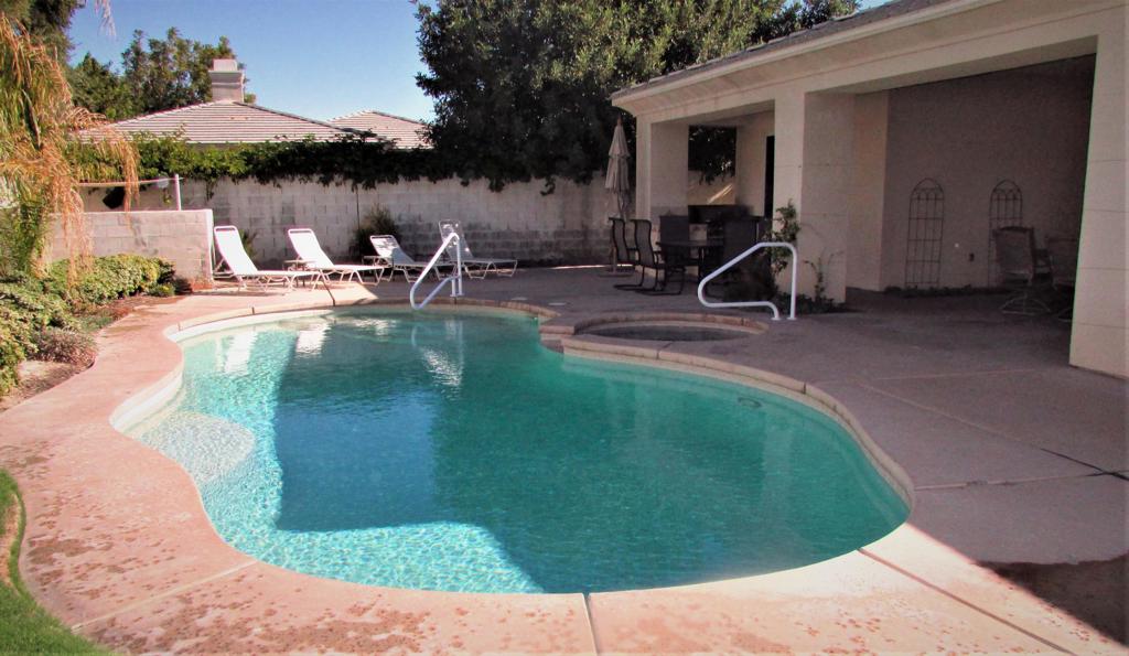 34 Paris Way Property Photo 30