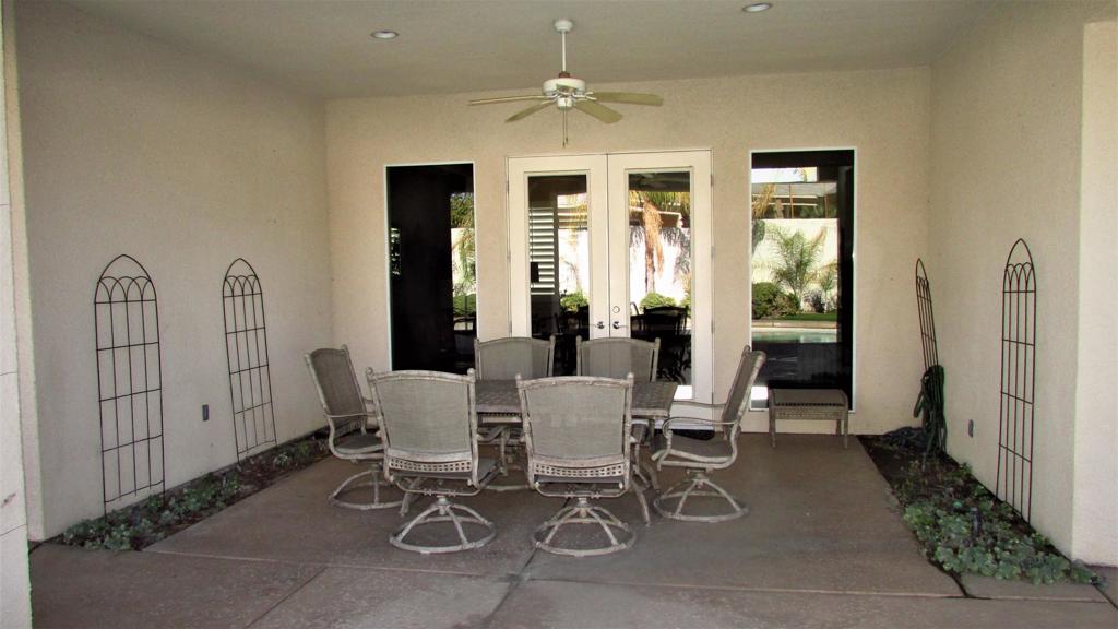 34 Paris Way Property Photo 32