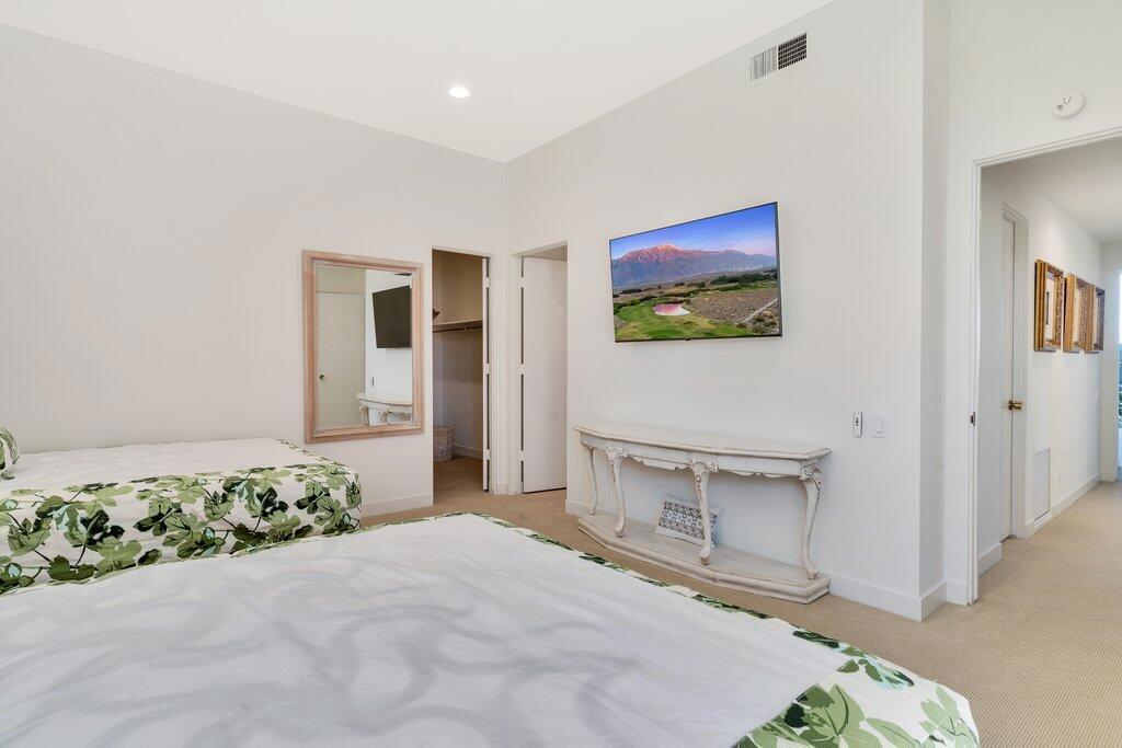 47126 El Menara Circle Property Photo 27