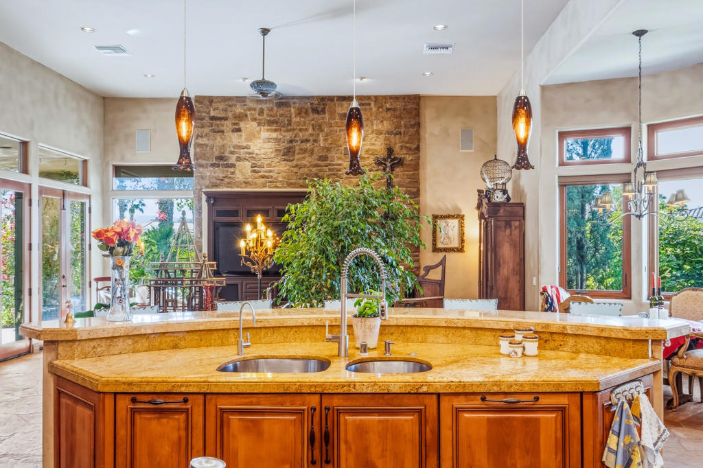 35 Overland Court Property Photo 10