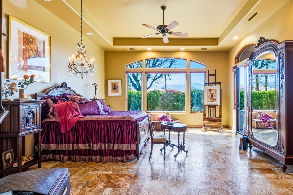 35 Overland Court Property Photo 13