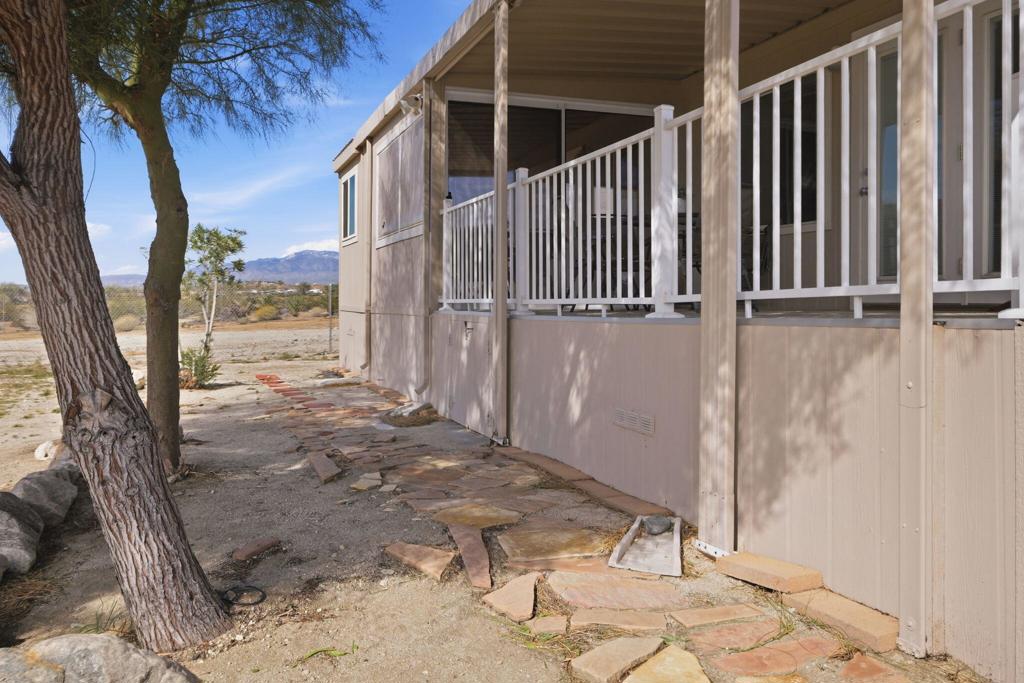 70200 Dillon Road 180 Property Photo 4