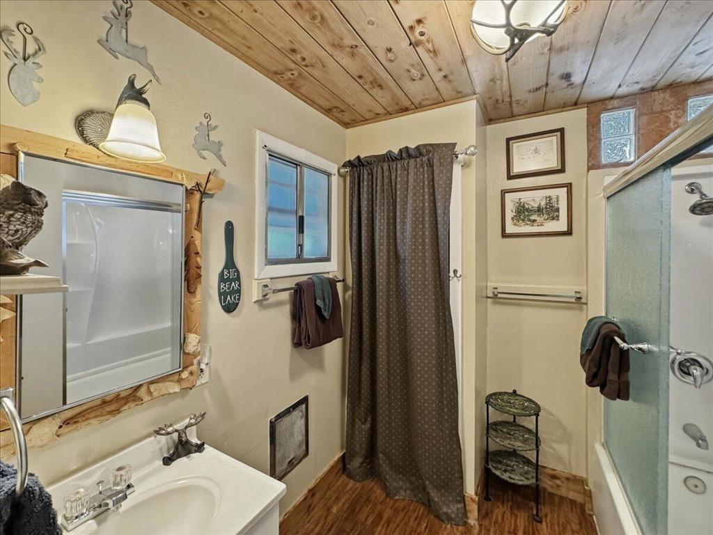 450 Georgia Street Property Photo 16