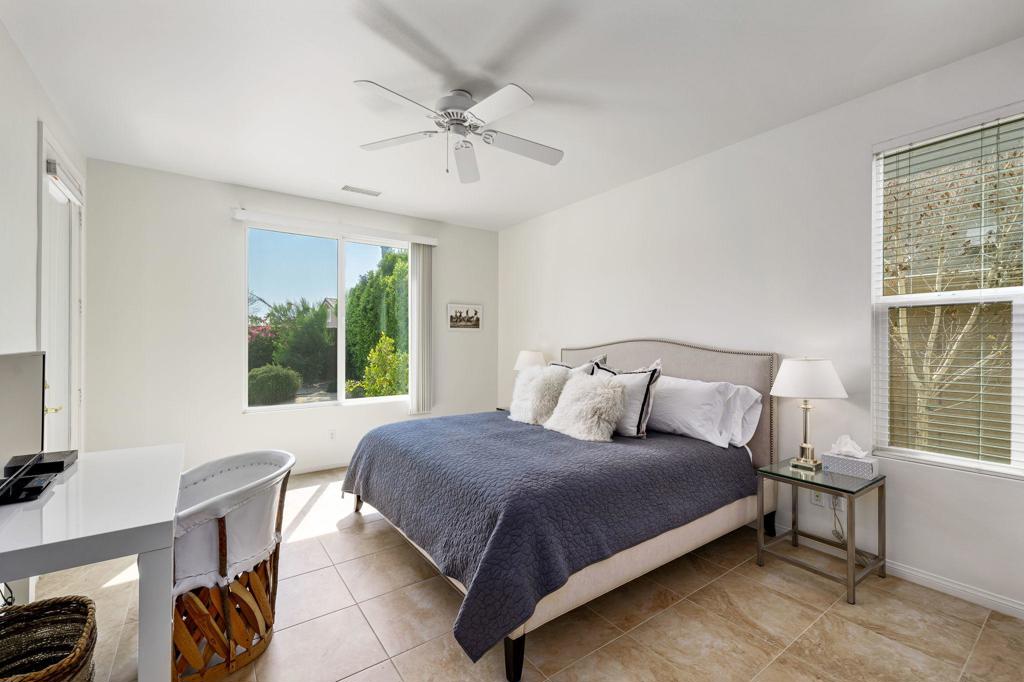 60224 Honeysuckle Street Property Photo 23