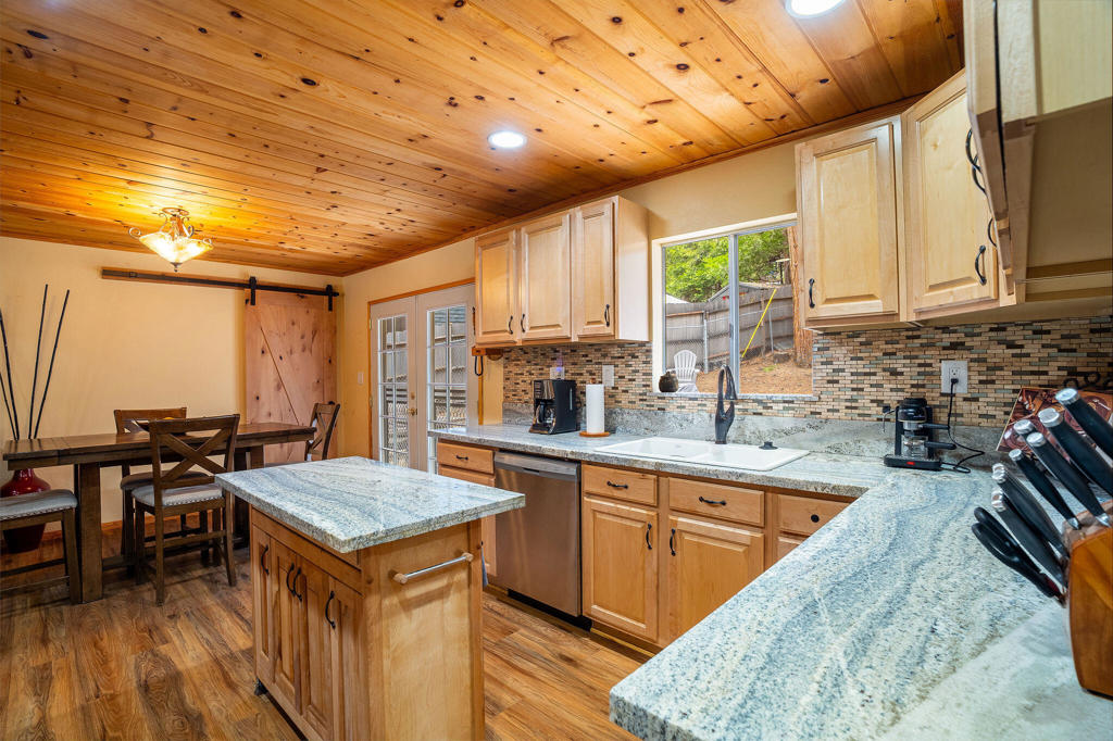 25169 Franklin Drive Property Photo 20