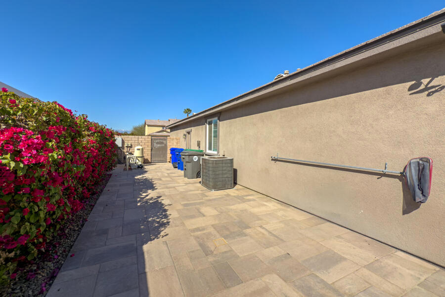 43784 Riunione Place Property Photo 31