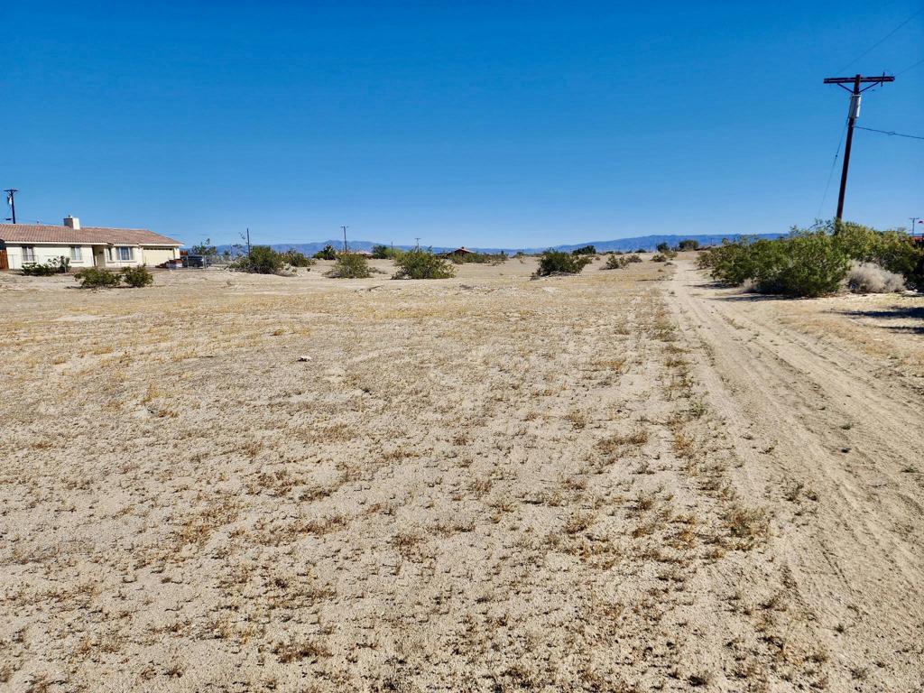 2268 Sand Man Avenue Property Photo 3