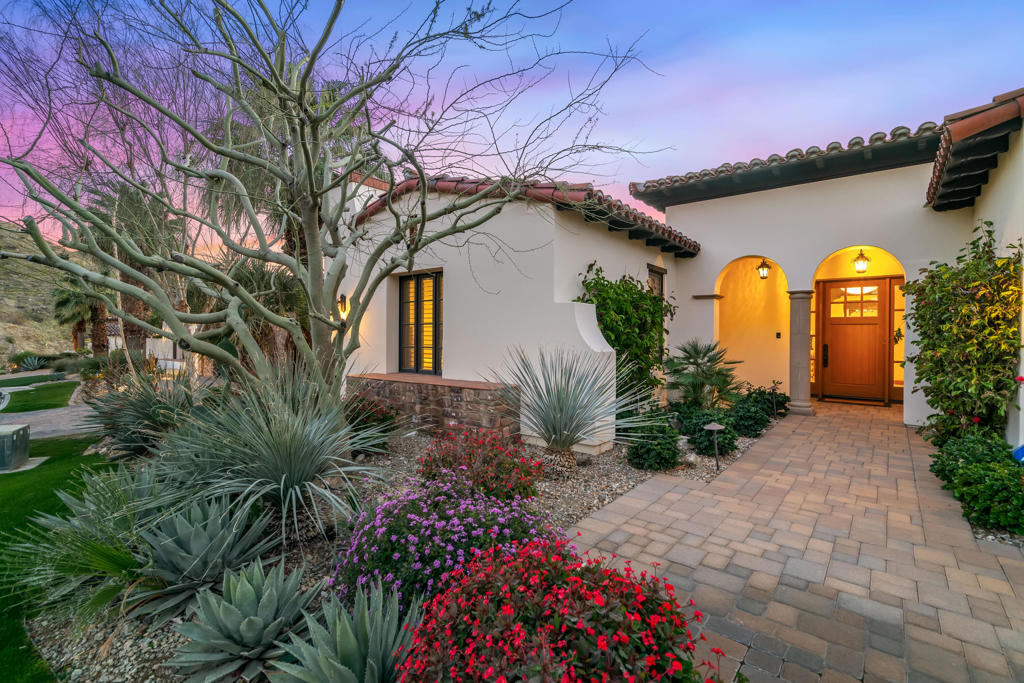 43 Mount San Jacinto Circle Property Photo 4