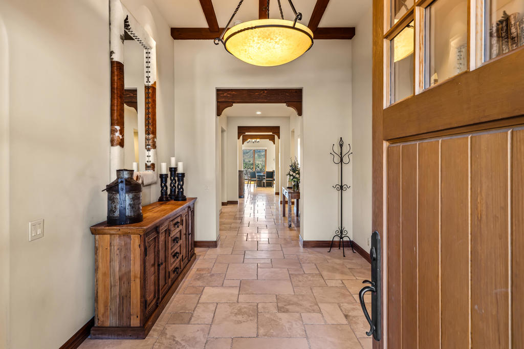 43 Mount San Jacinto Circle Property Photo 5