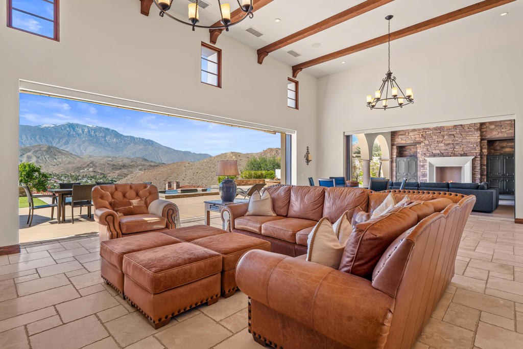 43 Mount San Jacinto Circle Property Photo 11