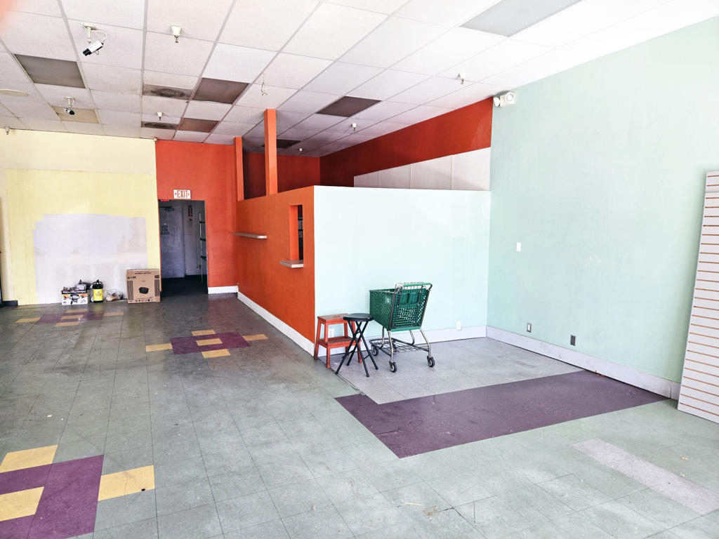 73910 Highway 111 D Property Photo 3
