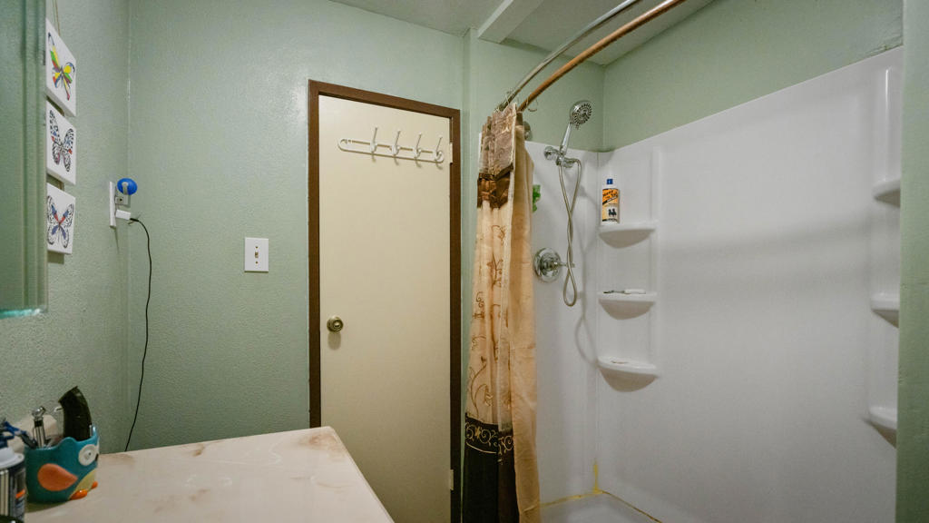 407 S Eastern Avenue Property Photo 3