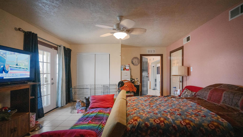 407 S Eastern Avenue Property Photo 15