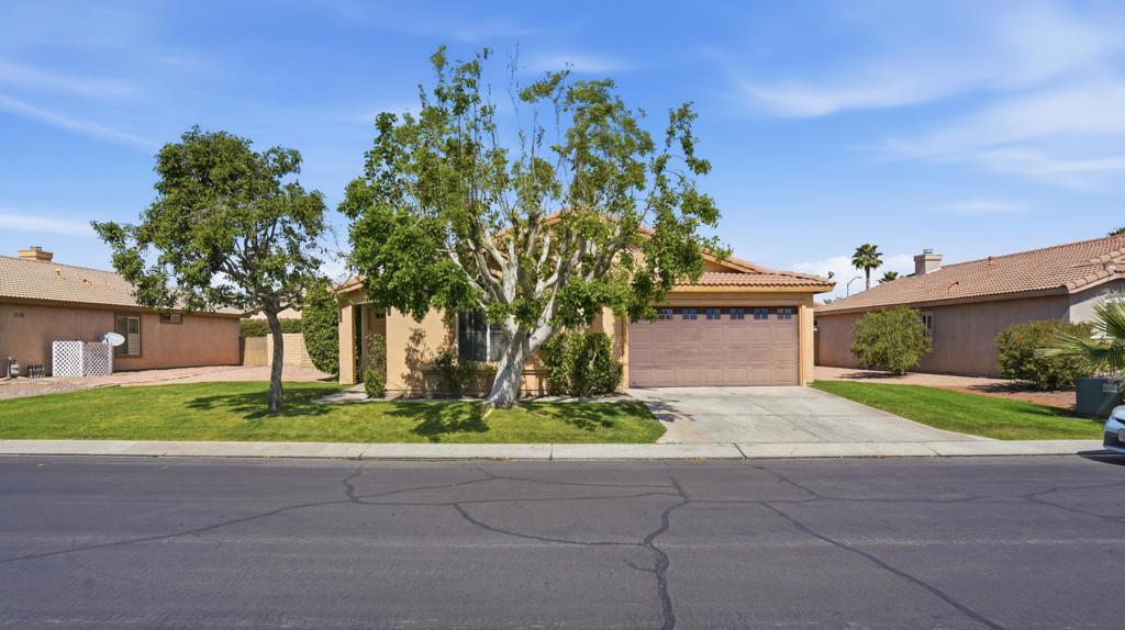 82546 Lincoln Drive Property Photo 1