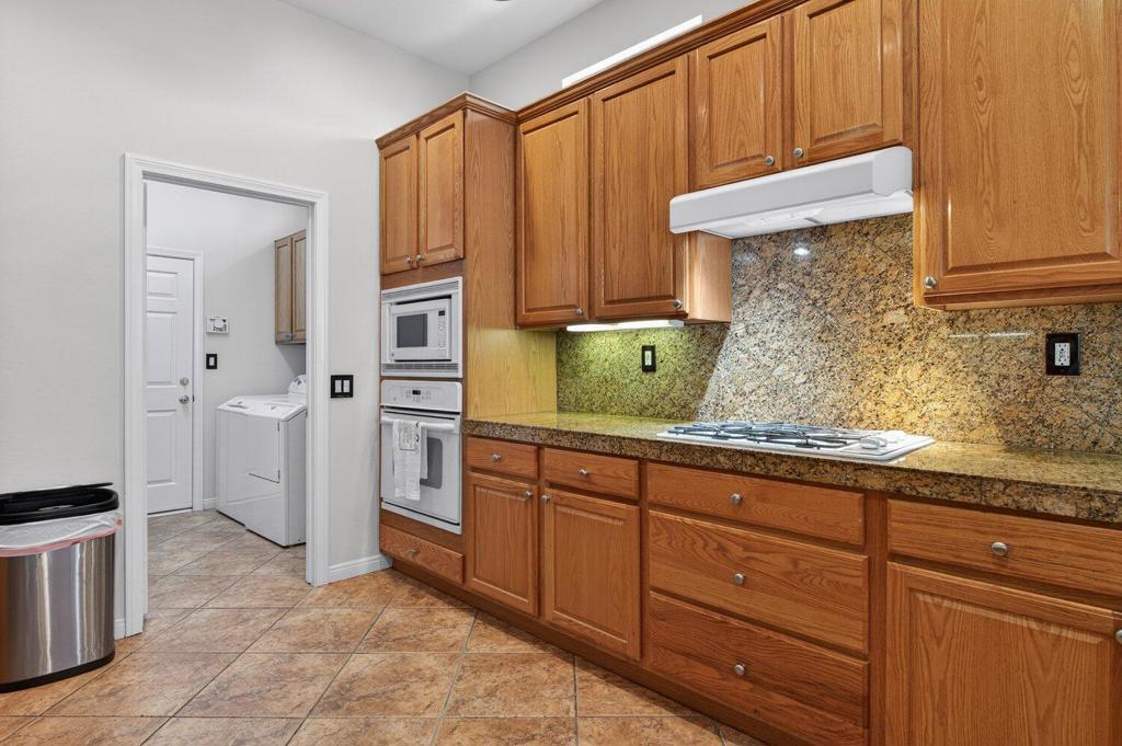 80456 Glen Eagles Court Property Photo 17