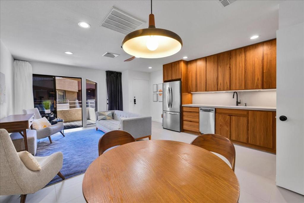 470 S Calle Encilia B14 Property Photo 6