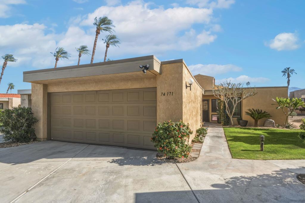 74171 Santa Rosa Circle
