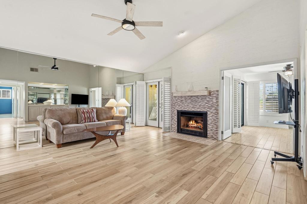 74171 Santa Rosa Circle Property Photo 4