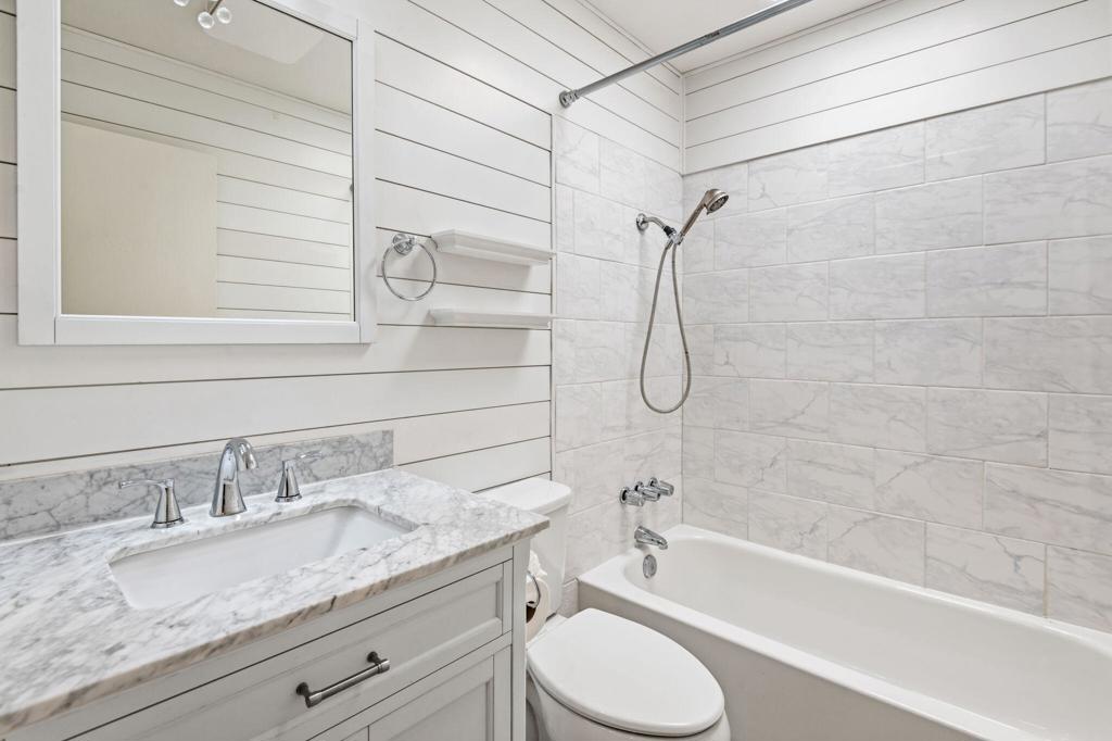 74171 Santa Rosa Circle Property Photo 18