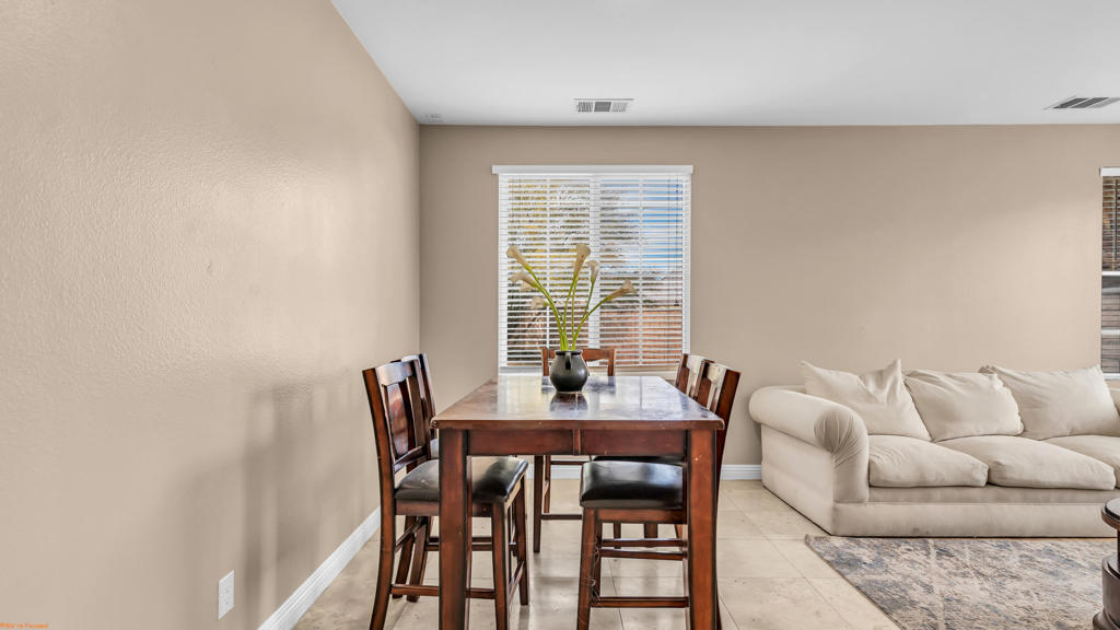 37523 Durwent Drive Property Photo 6