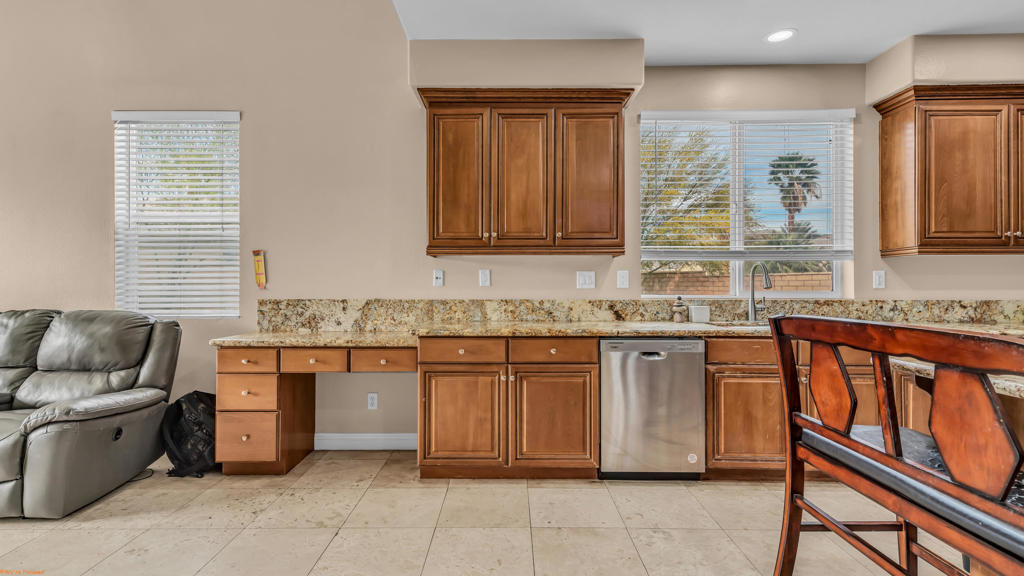 37523 Durwent Drive Property Photo 11