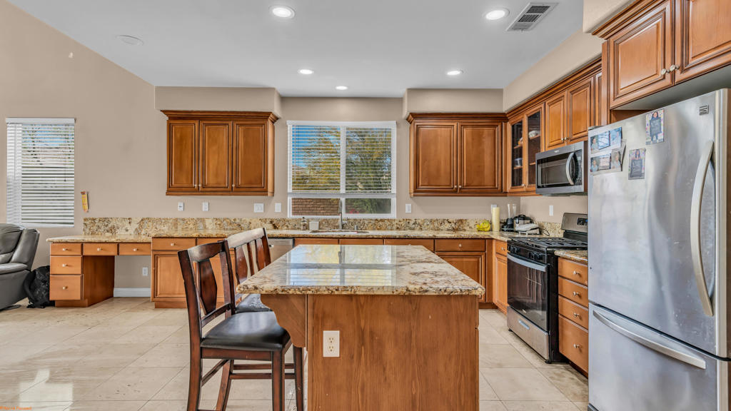 37523 Durwent Drive Property Photo 12
