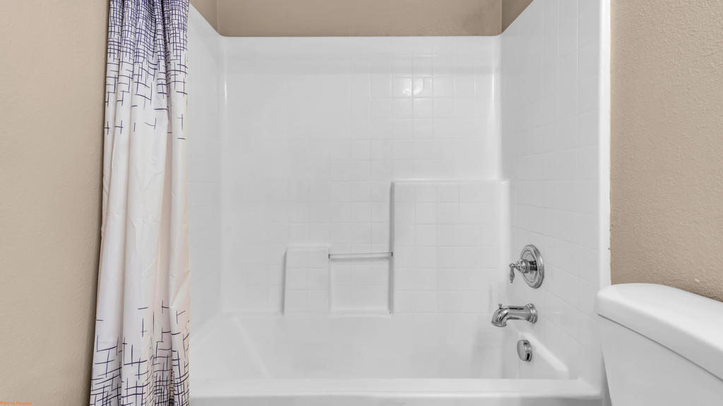 37523 Durwent Drive Property Photo 32