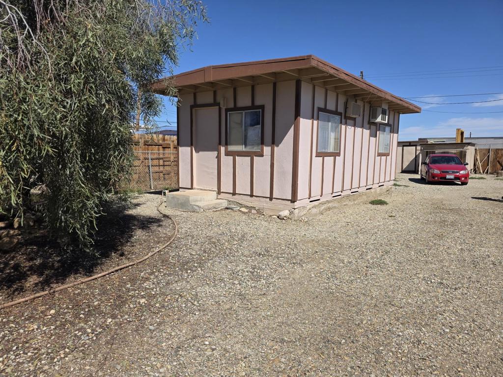 9554 Avenue E Property Photo 7
