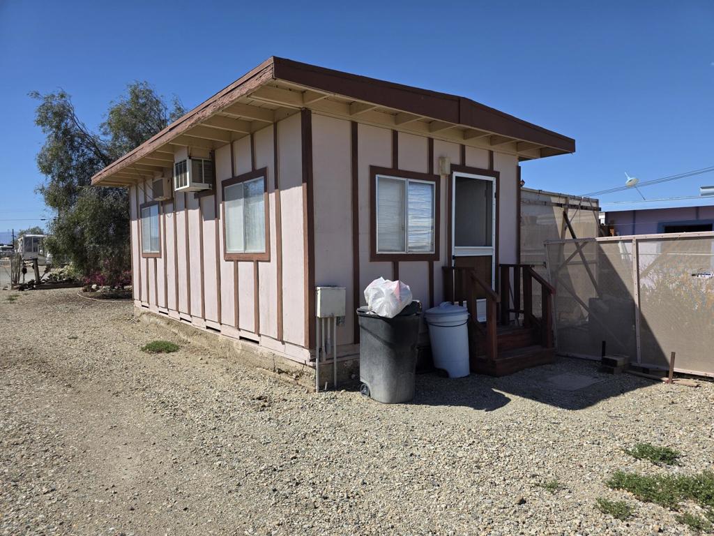 9554 Avenue E Property Photo 8