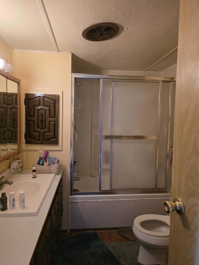 9554 Avenue E Property Photo 20