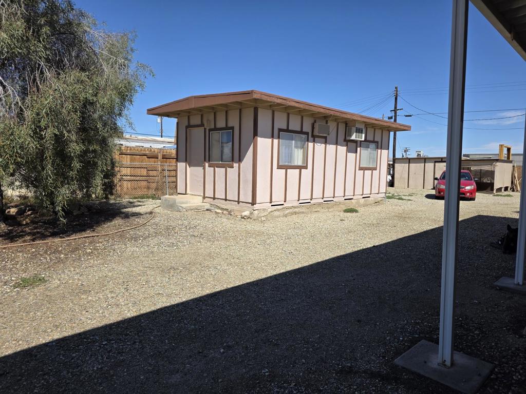 9554 Avenue E Property Photo 25