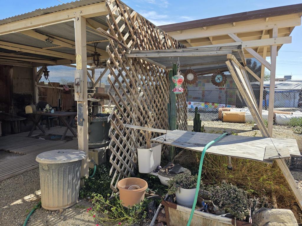 9554 Avenue E Property Photo 34
