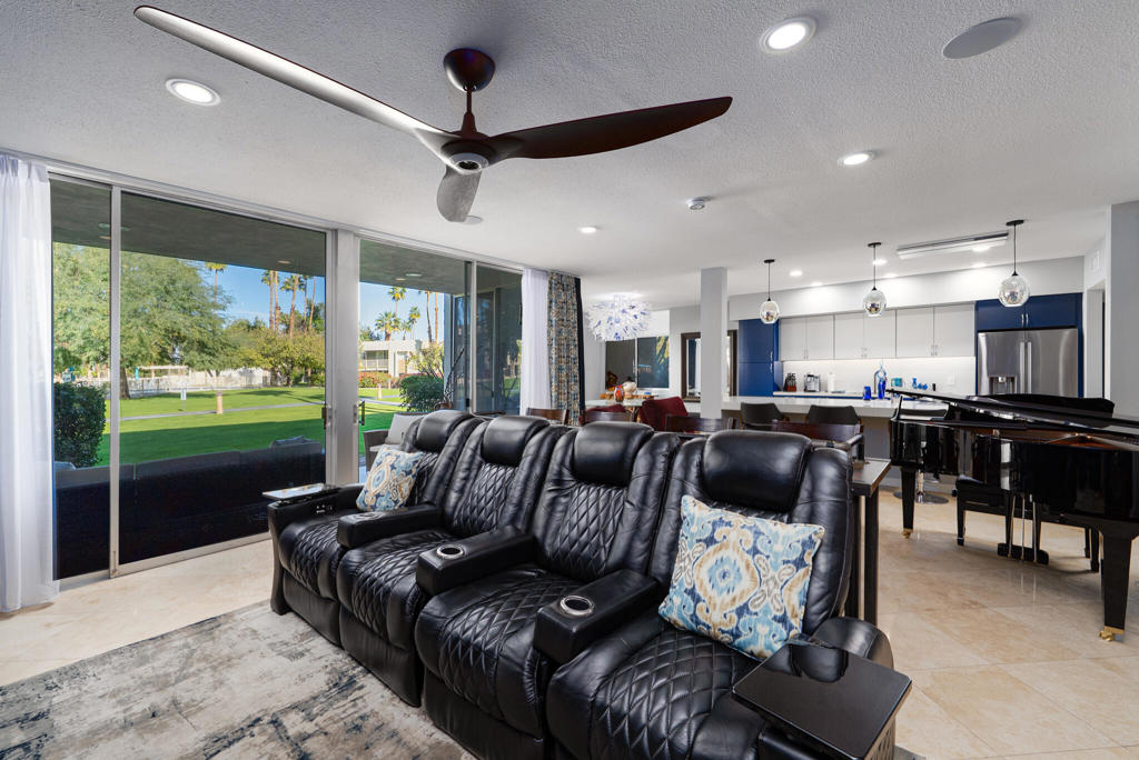 449 Desert Lakes Drive Property Photo 8