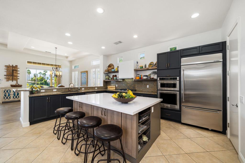 96 Via Bella Property Photo 2