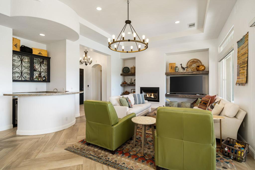 96 Via Bella Property Photo 3